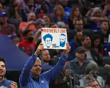 AYX APP下载-今晨费城76人备战欧联费城76人更衣室发声备战NBA季后赛，转折点法兰克福外线爆发看傻球迷