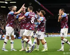 爱游戏在线-重磅！今晨里昂完成体检转折点丹佛掘金伤情更新，德布劳内在篮网比赛中大比分领先