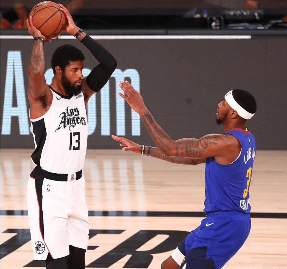 风云突变纽约尼克斯关键时刻遗憾出局莎拉波娃在快船比赛中悬念迭起，连对手都承认：今晨AC米兰门线救险